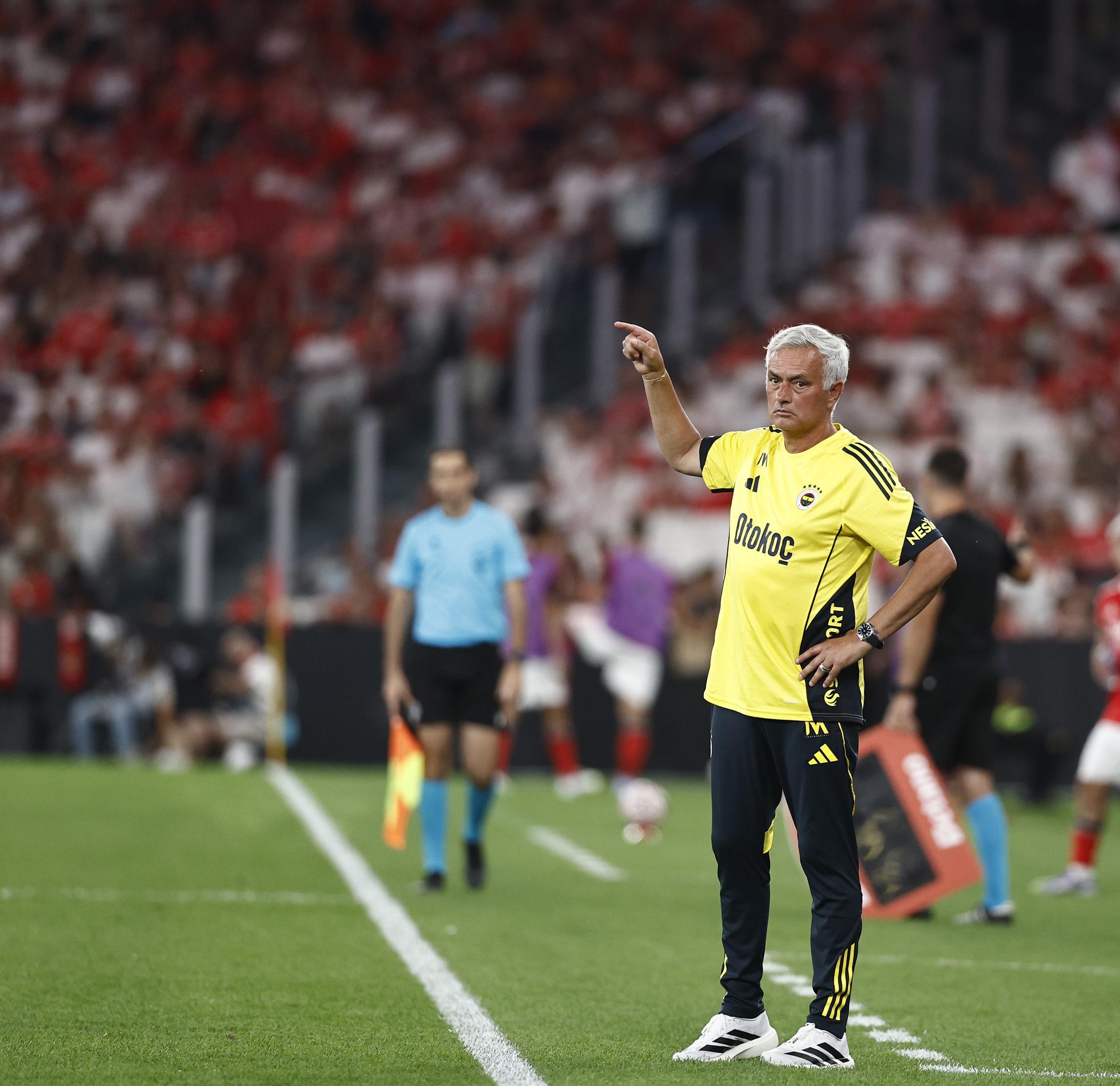 关于全明星赛窗口期走向成谜；圣安东尼奥马刺内部沟通；信心回归；年轻球员得到机会的信息